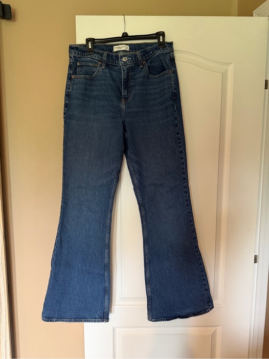 Abercrombie & Fitch Denim - Abercrombie and Fitch Classic Dark Blue Women's Flare Jeans